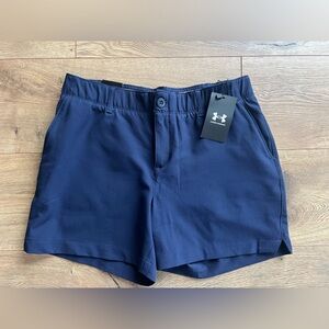 NWT Women’s Size 6 Navy Under Armour Golf 4.5” short